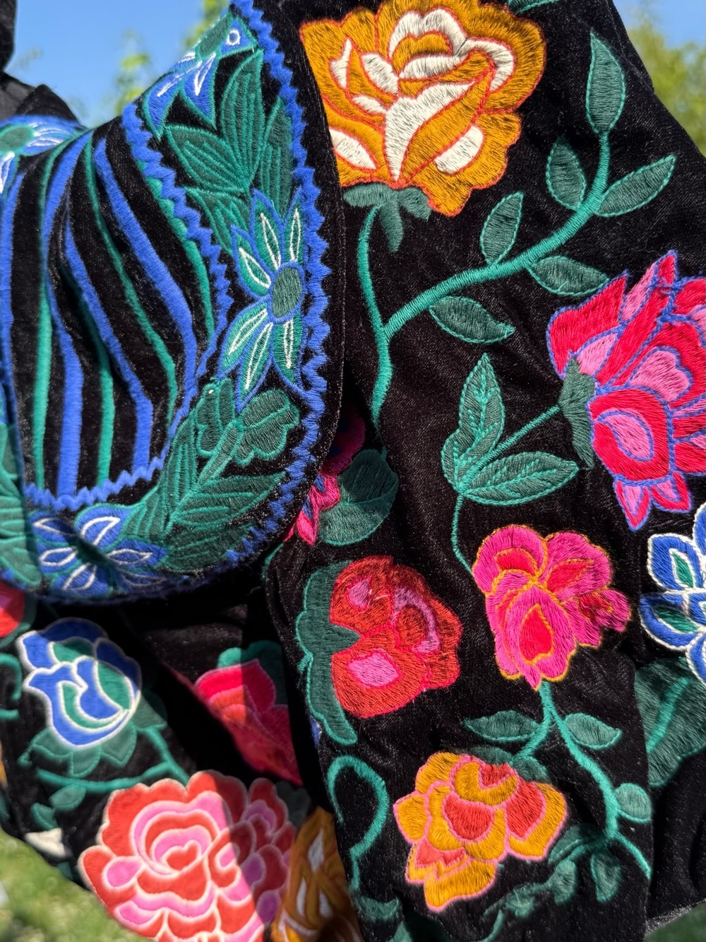 Zara Embroidered Floral Velvet Tote Bag - Black & Multicolor - Picture 5 of 7